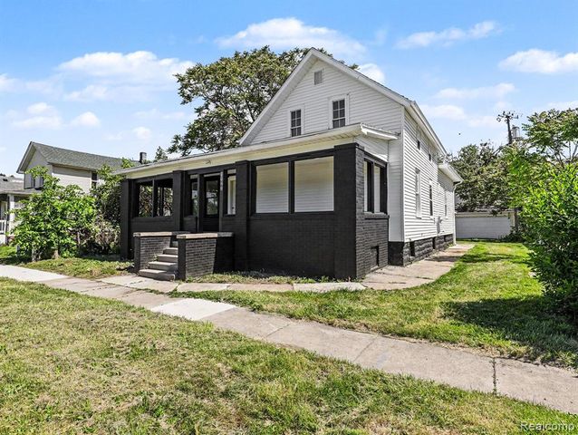 1123 E 1st Street, Monroe, MI 48161