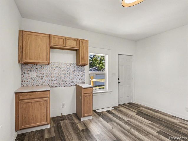 1123 E 1st Street, Monroe, MI 48161