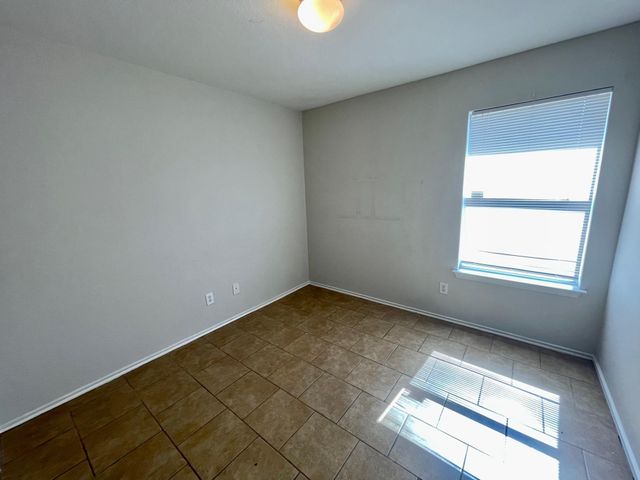 112 Cowboy CV, Kyle, TX 78640