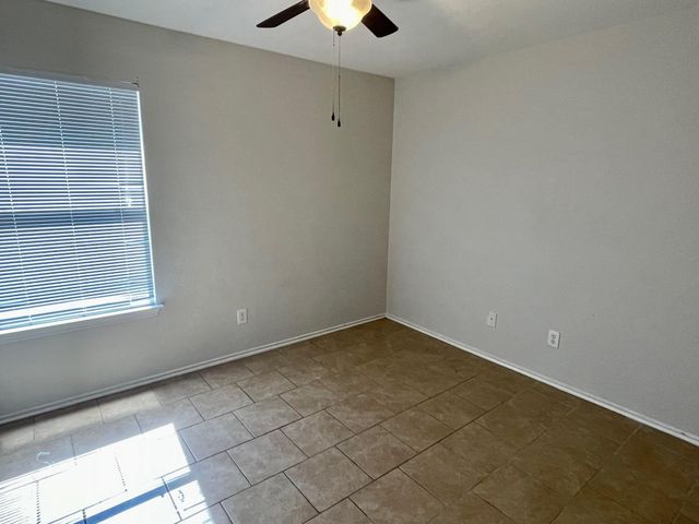 112 Cowboy CV, Kyle, TX 78640