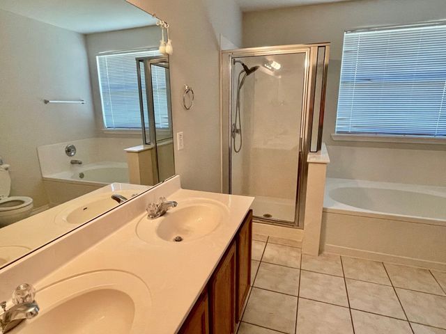 112 Cowboy CV, Kyle, TX 78640