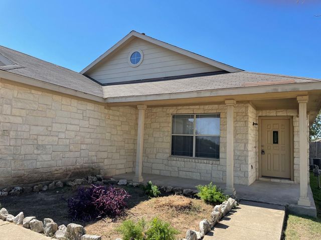 112 Cowboy CV, Kyle, TX 78640