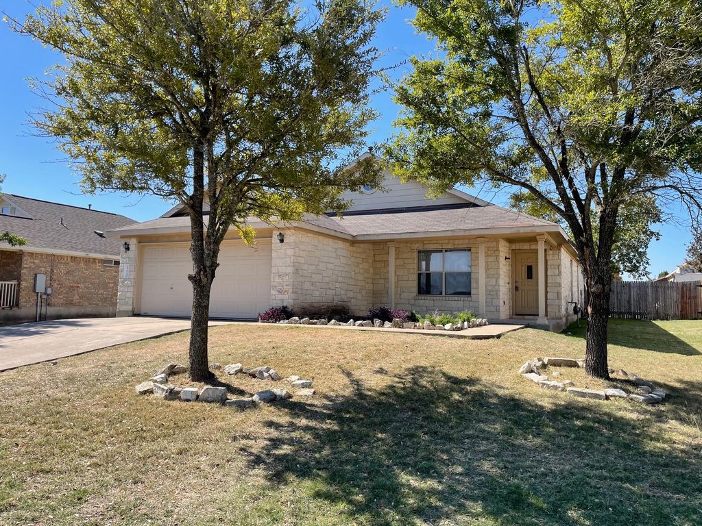 112 Cowboy CV, Kyle, TX 78640