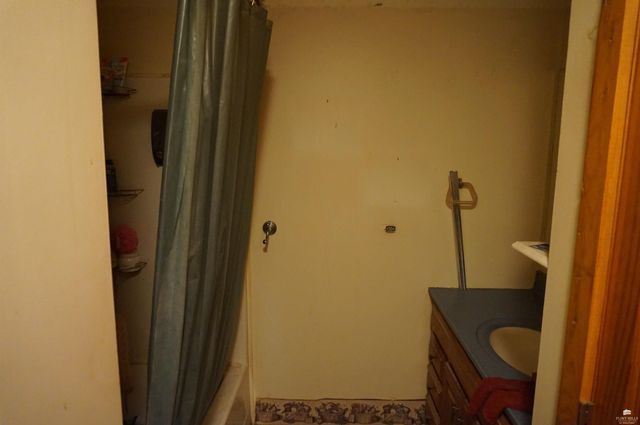 607 3200 Avenue, Abilene, KS 67410