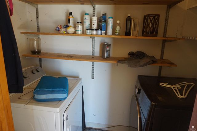 607 3200 Avenue, Abilene, KS 67410