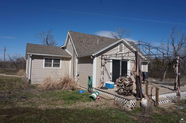 607 3200 Avenue, Abilene, KS 67410