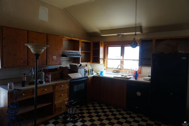 607 3200 Avenue, Abilene, KS 67410