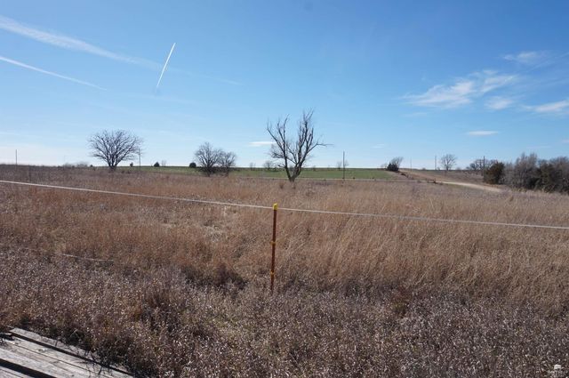 607 3200 Avenue, Abilene, KS 67410