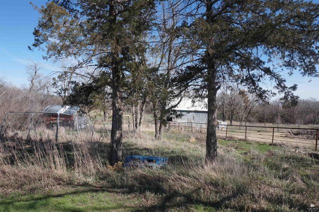 607 3200 Avenue, Abilene, KS 67410