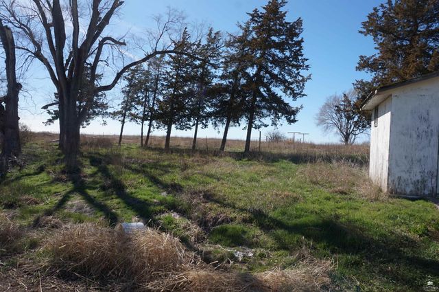 607 3200 Avenue, Abilene, KS 67410