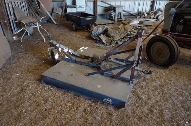 607 3200 Avenue, Abilene, KS 67410