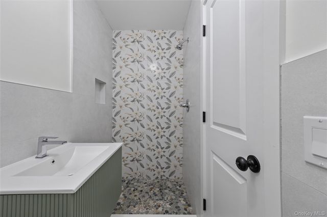 352 Blauvelt Road 203, Monsey, NY 10952