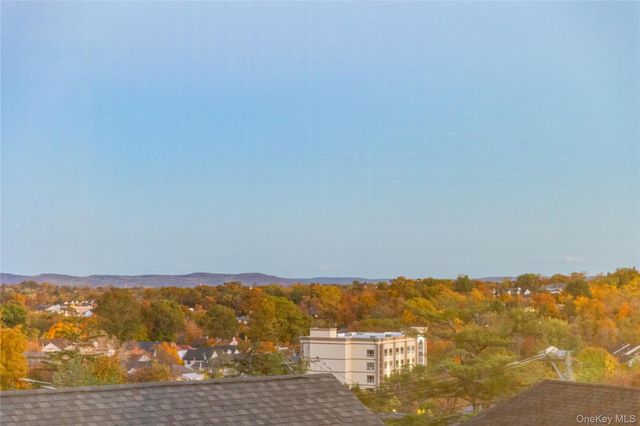 352 Blauvelt Road 203, Monsey, NY 10952