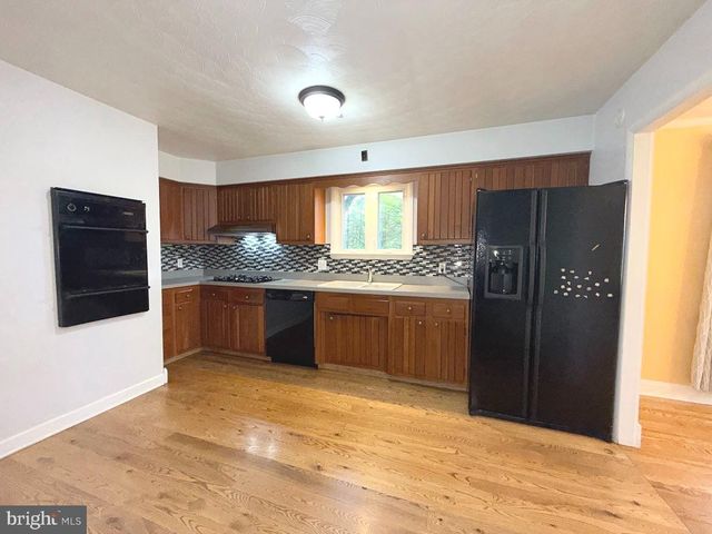 1589 HOLLYWOOD PKWY, York, PA 17403