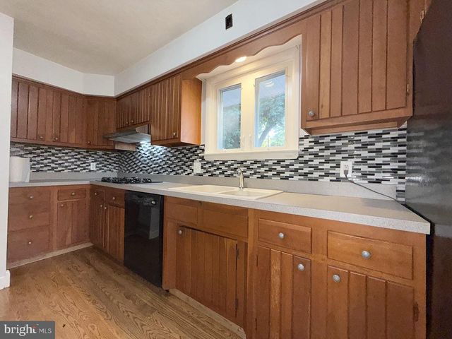 1589 HOLLYWOOD PKWY, York, PA 17403