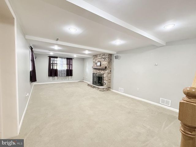 1589 HOLLYWOOD PKWY, York, PA 17403