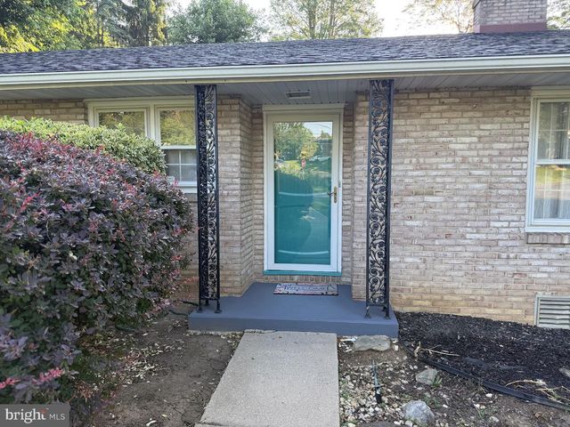 1589 HOLLYWOOD PKWY, York, PA 17403