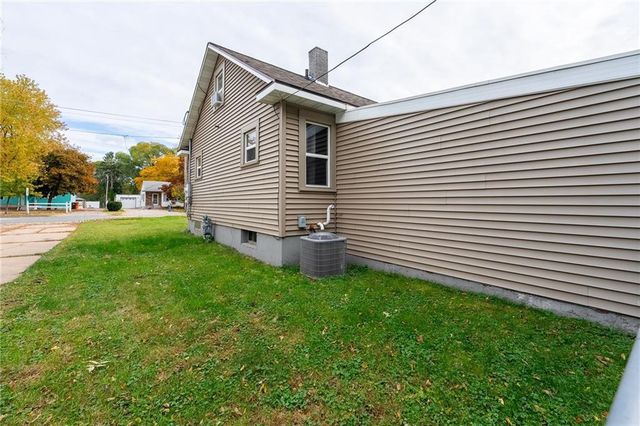 2712 3rd Street, Eau Claire, WI 54703