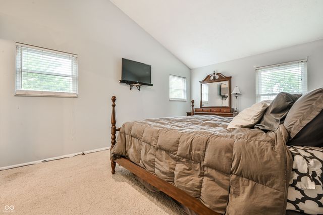 909 Farmview Lane, Carmel, IN 46032