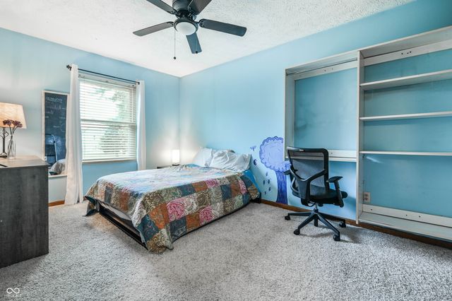 909 Farmview Lane, Carmel, IN 46032