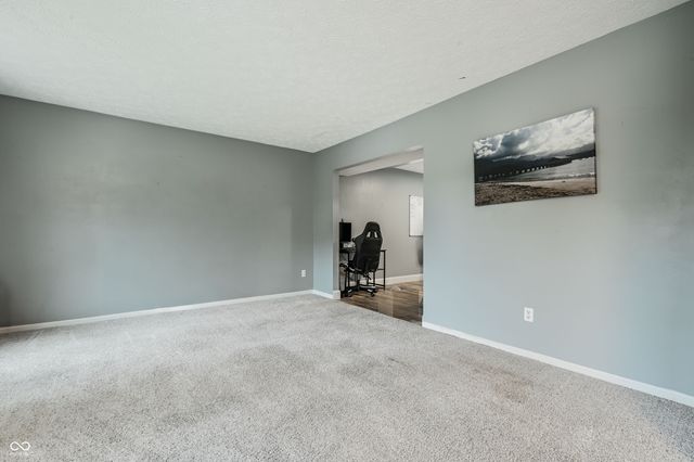 909 Farmview Lane, Carmel, IN 46032