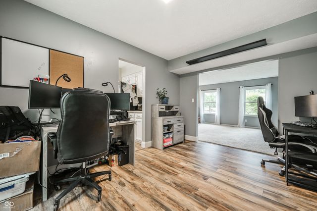 909 Farmview Lane, Carmel, IN 46032