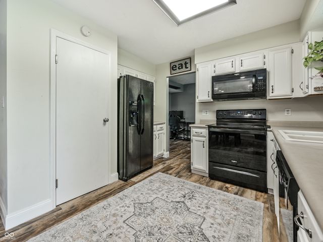 909 Farmview Lane, Carmel, IN 46032
