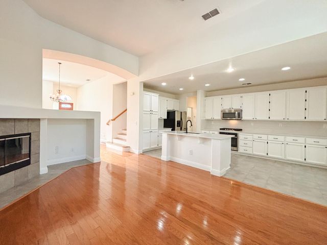 8008 Horncastle Ave, Roseville, CA 95747