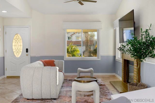 1018 Bridle Path Way, Oceanside, CA 92057