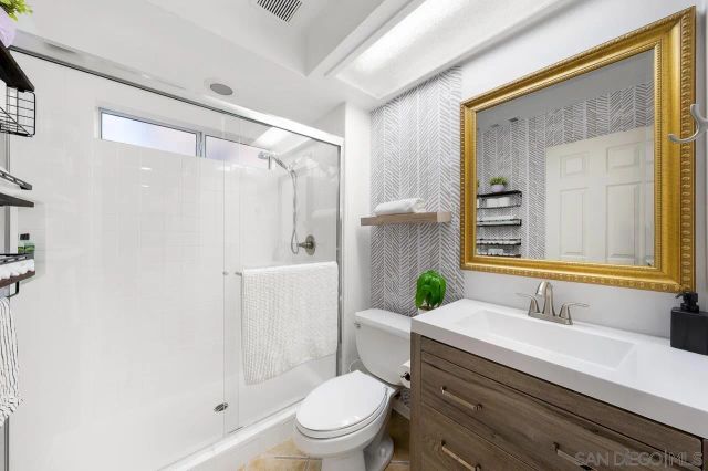 1018 Bridle Path Way, Oceanside, CA 92057