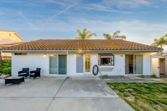 1018 Bridle Path Way, Oceanside, CA 92057