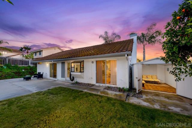 1018 Bridle Path Way, Oceanside, CA 92057