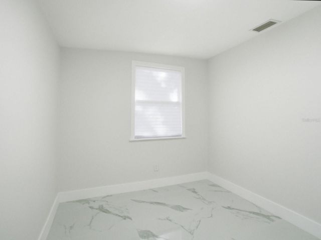 390 HAZEL CIRCLE, Punta Gorda, FL 33982