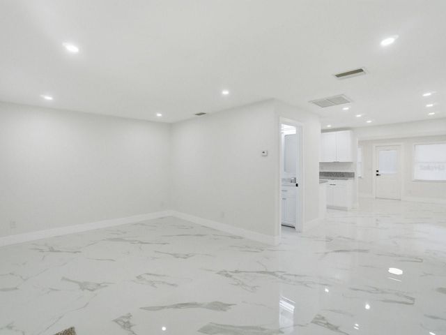 390 HAZEL CIRCLE, Punta Gorda, FL 33982