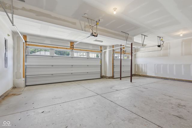 3546 Merchmont Road, Bargersville, IN 46106