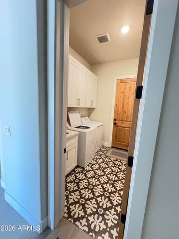 6896 E LOMAS VERDES Drive, Scottsdale, AZ 85266