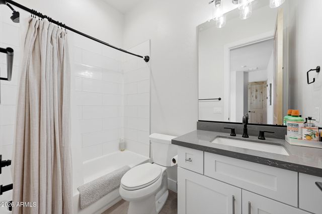 6896 E LOMAS VERDES Drive, Scottsdale, AZ 85266