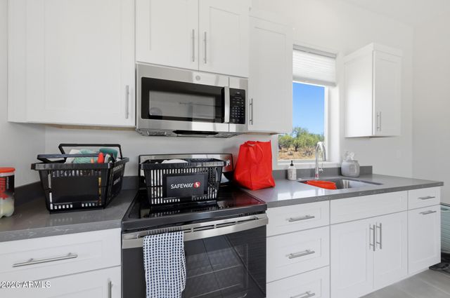 6896 E LOMAS VERDES Drive, Scottsdale, AZ 85266