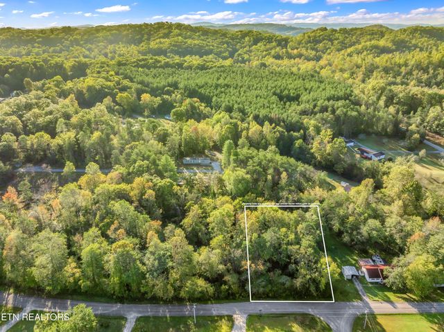 - Stevens Circle, Rockwood, TN 37854