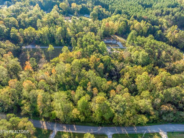 - Stevens Circle, Rockwood, TN 37854