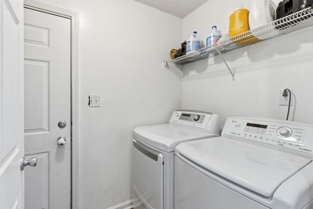 450 Ash Street, Lexington, KY 40508