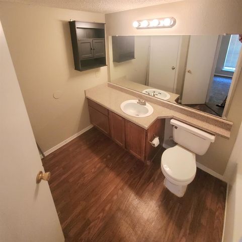 18333 Roehampton Drive 923, Dallas, TX 75252