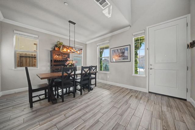 514 Lupine Dr, Ione, CA 95640