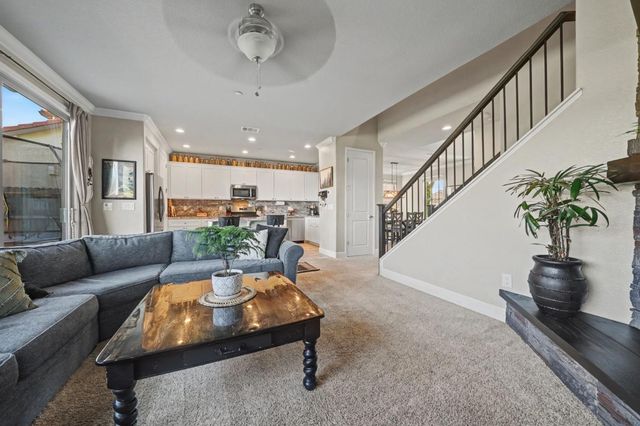 514 Lupine Dr, Ione, CA 95640