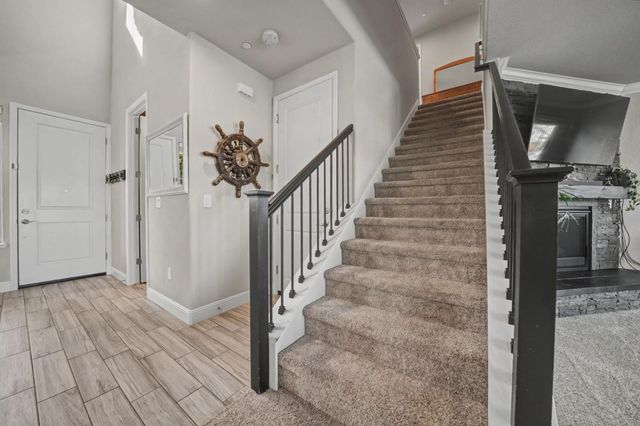 514 Lupine Dr, Ione, CA 95640