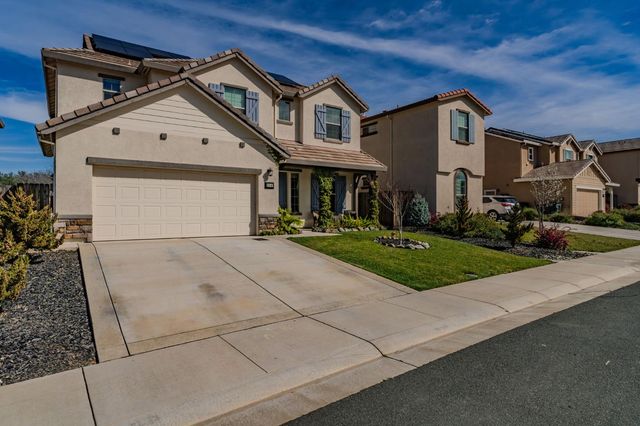 514 Lupine Dr, Ione, CA 95640