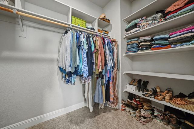 514 Lupine Dr, Ione, CA 95640