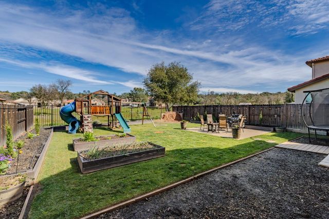 514 Lupine Dr, Ione, CA 95640