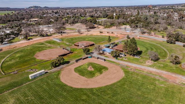 514 Lupine Dr, Ione, CA 95640