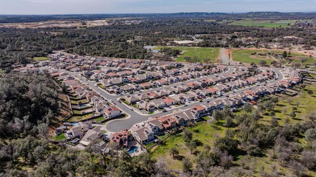 514 Lupine Dr, Ione, CA 95640